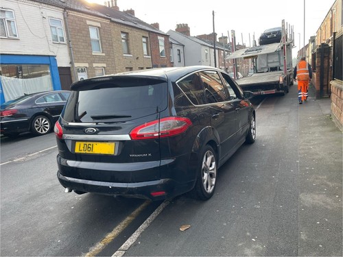Breaking ford max titanium x - breaking,